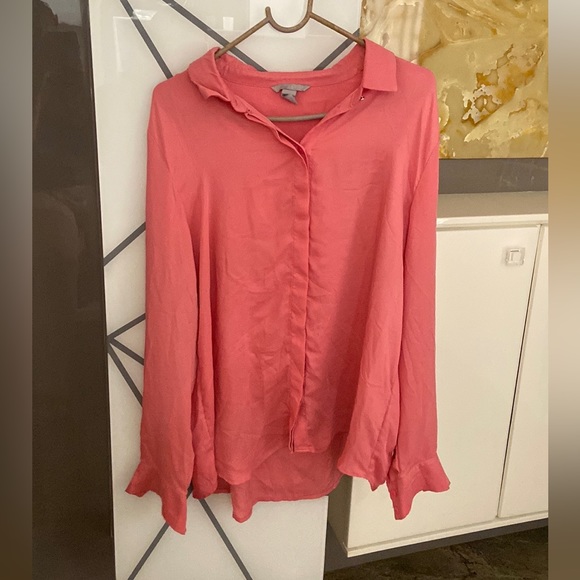 H&M Tops - H&M pink shirt😍